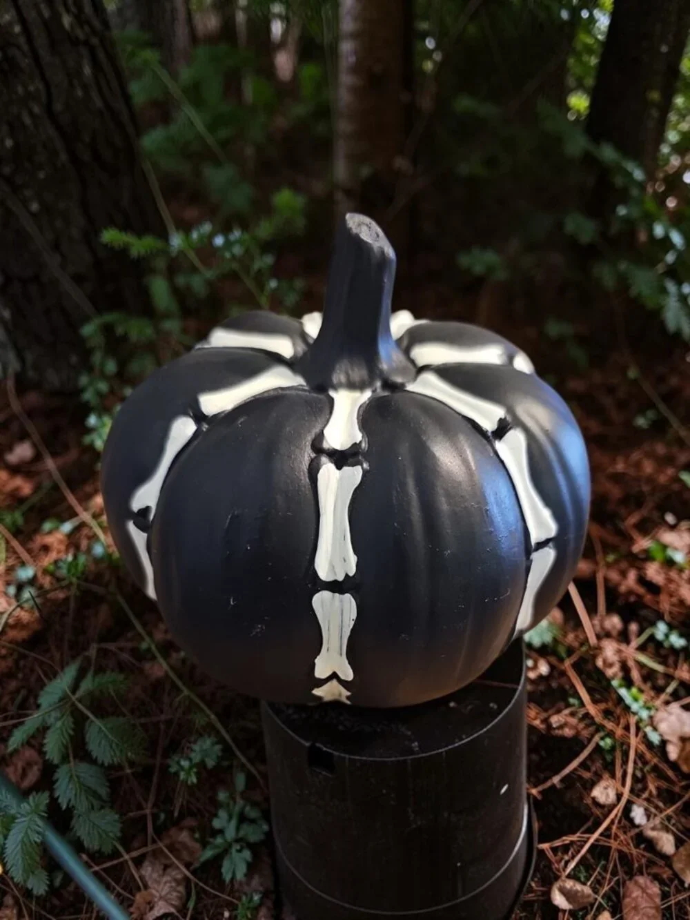 Spooky Pumpkin Décor – Black Skeleton‑Style Pumpkin – Halloween Tabletop